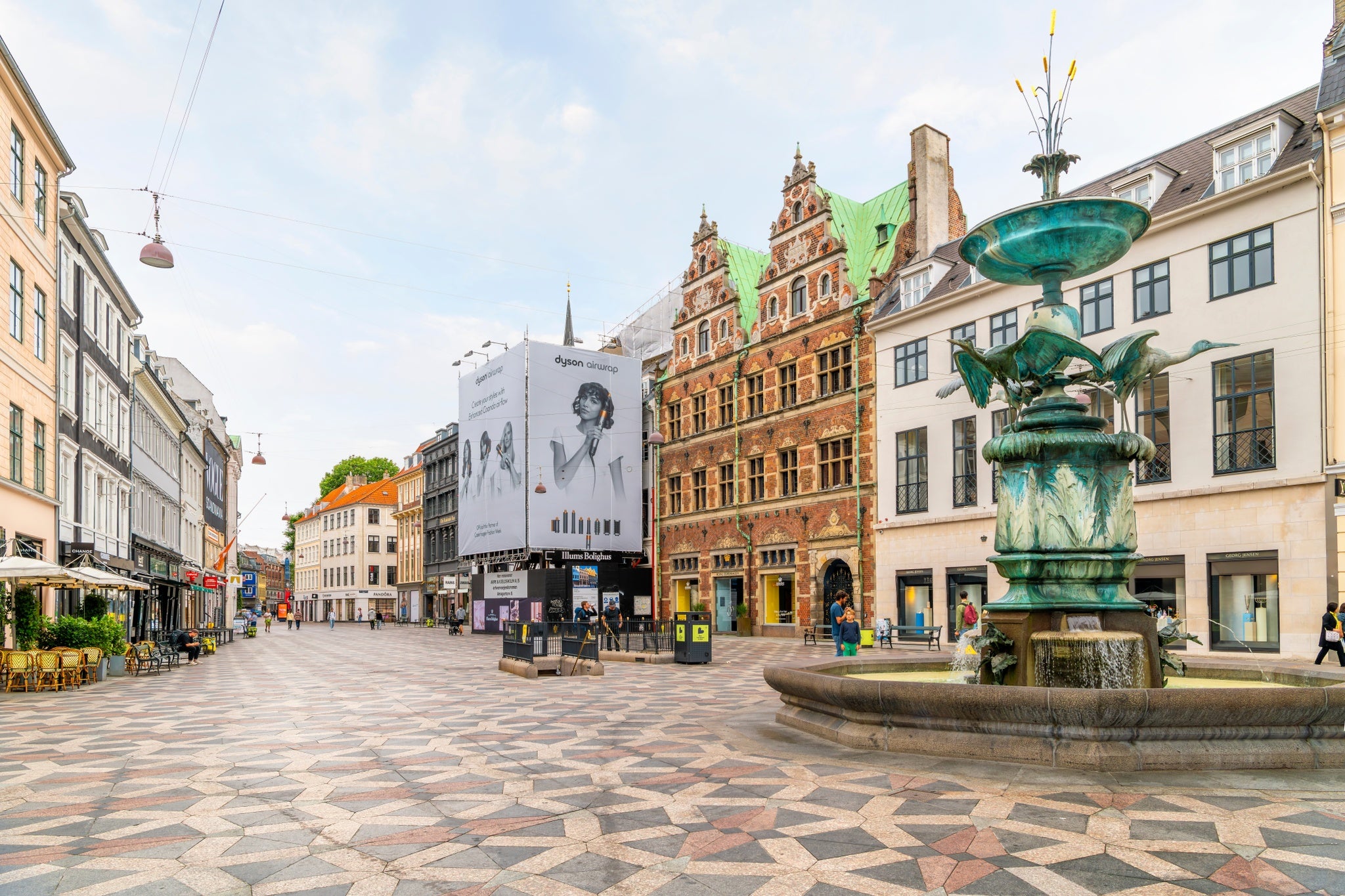 Stroget shopping district near the Stork Fountain.jpg