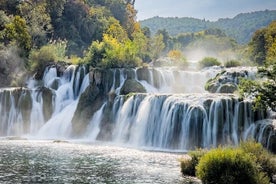 Von Zadar: Krka-Wasserfälle und Zadar oder Sibenik (oder Weingut) privat