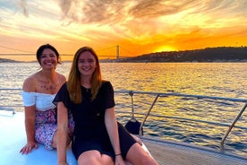 Bosphorus Sunset Yacht Cruise with Refreshment and Guide