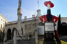 Jerez Historic Guided Tour with Winery Visit and Tasting