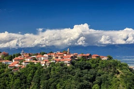 Tour privato enogastronomico e turistico di 4 giorni a Kakheti, Kazbegi, Mtskheta.