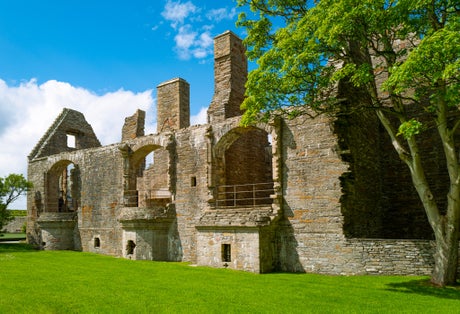 photo of Kirkwall, Orkney, Scotland, the ruins of the Bishop's and Earl's palace.