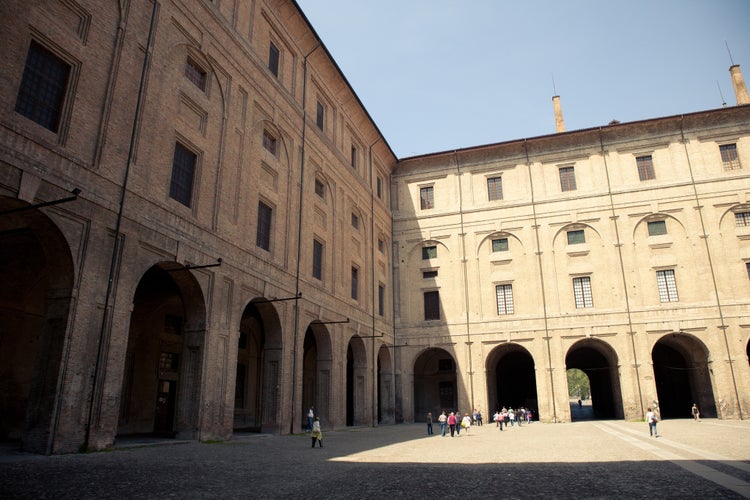 shutterstock_120997777 (1).jpg