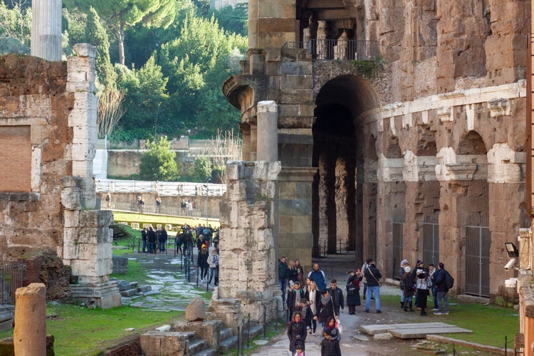 Jewish Ghetto Rome.jpg