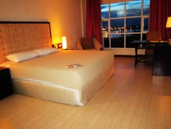 Dulcinea Hotel & Suites