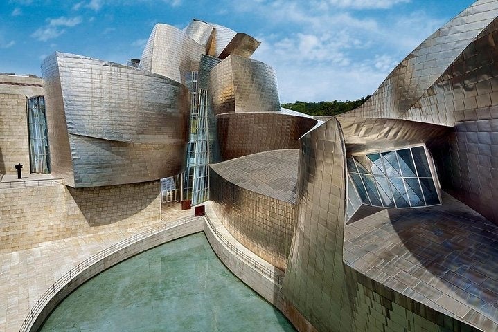 GUGGENHEIM Bilbao グッゲンハイム　ビルバオ ビルバオ・グッゲンハイム美術館前衛建築インフォメーション
