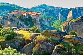  METEORA: Gita giornaliera privata da Atene Patrimonio mondiale dell'UNESCO 12 H