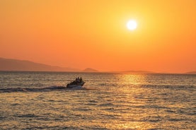 Privat solnedgangsløb på en yacht omkring Athen Riviera