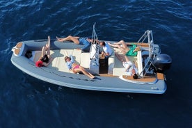  Excursión privada en barco charter Génova Portofino