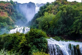 Gita di un giorno: River Rafting con pranzo e visita alla Cascata delle Marmore