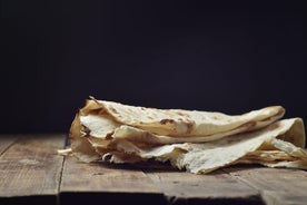 Desde Ereván con almuerzo: aprenda a tallar khachkar y hornee lavash de pan tradicional