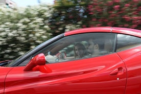 Barceloneta & The Beach i en Ferrari Portofino M