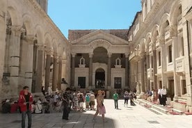  SPLIT-"Emperor's City for History Lovers"/PRIVATE Walking Tour+Cellars Museum 