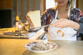 Speiseerlebnis bei einem Einheimischen in Vicenza mit Showkochen