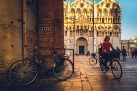 Bike Tour Discovering Ferrara