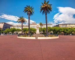 Saint-Nicolas square