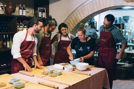 Aula de culinária na fazenda toscana de Siena