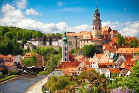 Tour privado de Cesky Krumlov a Praga com um tour guiado na cervejaria Budweiser