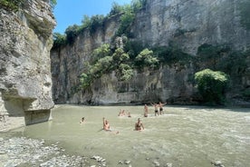  Osum Canyon & Bogove Waterfall/ tilbys av Berat City Tours