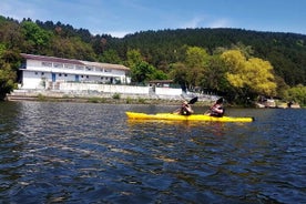 Kayak ultime dans le réservoir d'Iskar