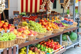 Excursão ao mercado para grupos pequenos e experiência gastronômica na casa de uma Cesarina em Foligno