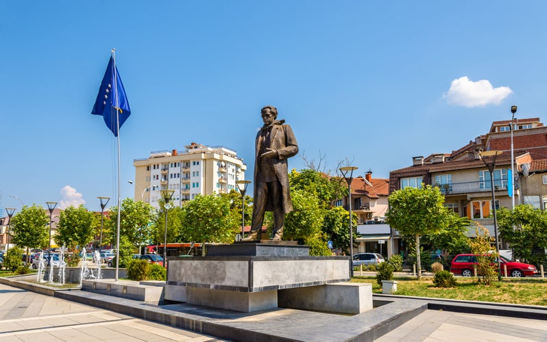 Photo of statue of Ibrahim Rugova in Pristina, Kosovo.