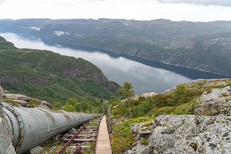 Near_the_top_of_the_wooden_steps_going_up_from_Flørli_village_with_the_Lysefjord_in_the_background.jpg