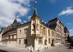 Hôtel de Bourgtheroulde, Autograph Collection