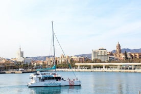 Sigling á Katamaran í Malaga-flóa