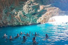 Passeio em grupo: passeio de barco na Caverna Azul pacote de experiência de 3 horas