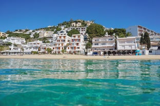 Photo of Platja De l'Almadrava in Roses on Cape Creus Catalonia, Spain.