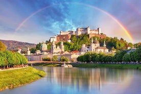 Salzburg: Gamli Bærinn, Mozart, & Mirabell Garðar Gönguferð