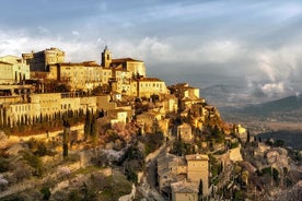 Excursión a pie PRIVADA de un día completo a Luberon Villages desde Aviñón