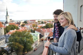 Tallinn 1 Hour Romantic Photo Tour