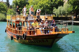 Cruzeiro Pelo Rio Manavgat Saindo De Alanya