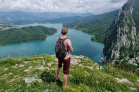 Gönguferð Bovilla vatnið og Kruja dagsferð frá Tirana