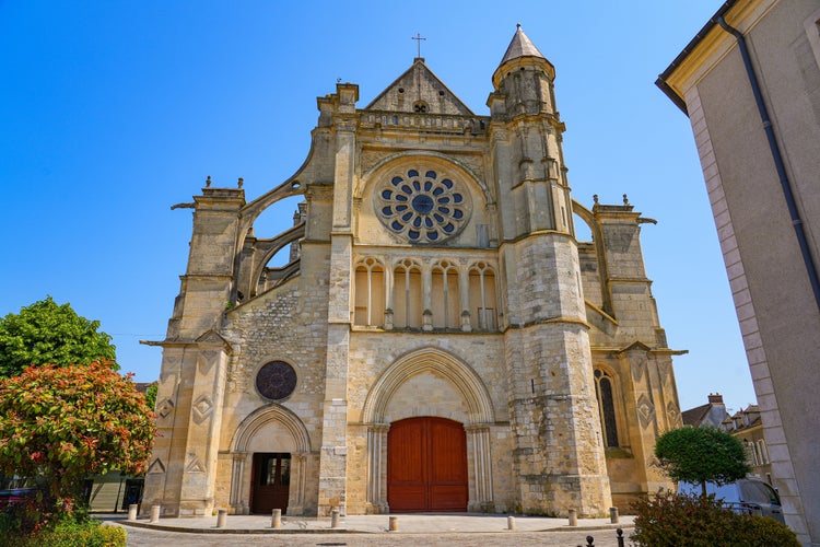 photo of view of Facade of the church of Saint Stephen in Brie Comte Robert, France.