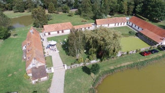 Les Portes Des Froises B&B