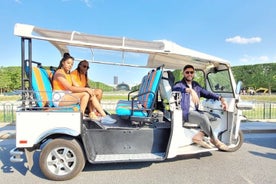 Tour privado de París en Tuktuk