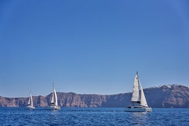 Santorini Oia: Caldera Luxury Day Cruise with BBQ & Drinks