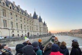 LGBTQ Challenges and Triumphs Private Walking Tour in Paris