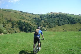 Día en bicicleta de montaña alrededor de Brasov