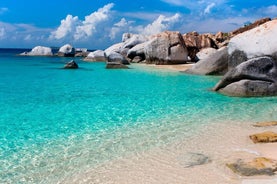 Nuotare e rilassarsi in bellissime spiagge. 