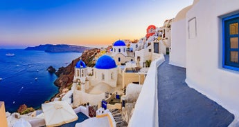 Explore Athens, Mykonos & Santorini & stay at 4* hotels (3 inclusive activities)