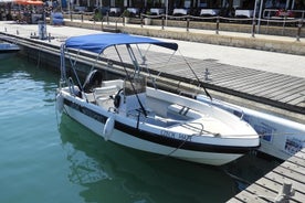 Self-drive privébootverhuur (standaard 50 pk) in Latchi, € 120 per boot