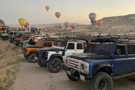 Cappadocia: Scenic Valley Tour in a Jeep