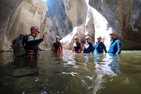 Avventura privata di canyoning nel Canyon Buitreras