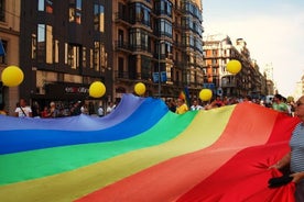 马德里的骄傲面（LGBTQ）与当地人的私人之旅