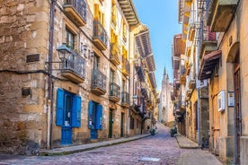 Walking Tour of the Landmarks of Hondarribia