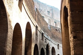 Antikkens Roma og Colosseum: undergrunnskamre og arena